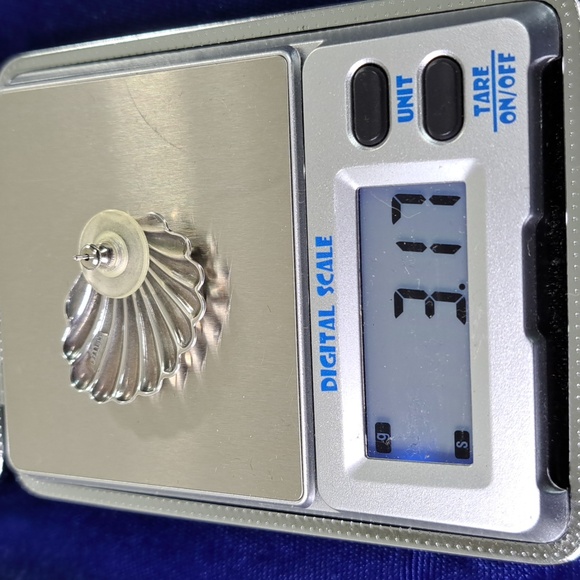 Sterling Silver Scallop Shell Post Earrings - Picture 8 of 10